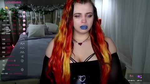 Maya Mils online show from January 8, 2025, 1:11 am