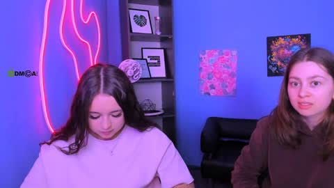 Snapshot of maya_venz chatting on April 8, 2026, 8:03 am Maya online show from April 8, 2026, 8:03 am