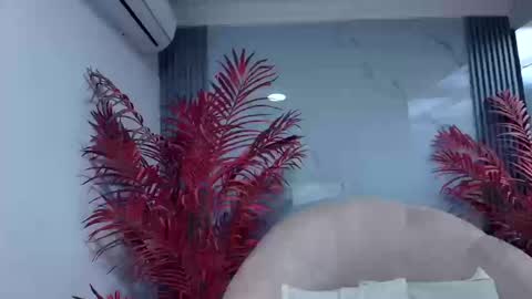 M A Y A  B A K E R online show from September 26, 2025, 8:02 pm