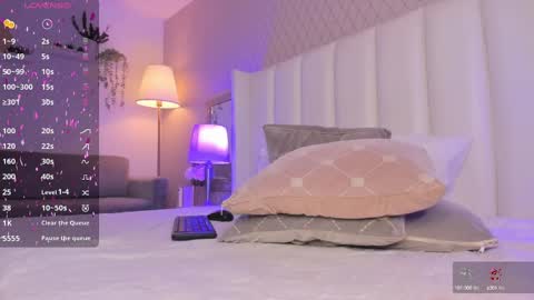 Snapshot of mayacardenas chatting on January 3, 2025, 2:32 am Maya online show from January 3, 2025, 2:32 am