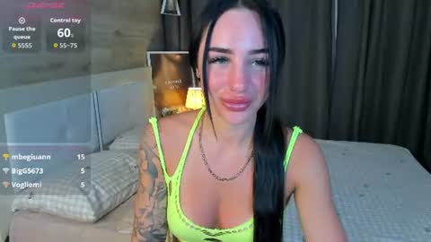 Snapshot of mayaglamourr chatting on July 28, 2026, 5:23 pm mayaglamourr online show from July 28, 2026, 5:23 pm