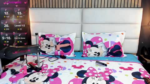 Snapshot of mayarusell01 chatting on January 18, 2025, 6:21 pm Nicolle Ruselle Hello my lovely schedule for great fun from 630 am and end 800 pm Colombian time I wait for you online show from January 18, 2025, 6:21 pm