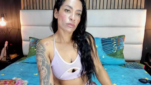 Snapshot of mayarusell01 chatting on January 25, 2025, 4:24 pm Nicolle Ruselle Hello my lovely schedule for great fun from 630 am and end 800 pm Colombian time I wait for you online show from January 25, 2025, 4:24 pm