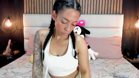 Snapshot of mayarusell01 chatting on January 27, 2025, 11:22 am Nicolle Ruselle Hello my lovely schedule for great fun from 630 am and end 800 pm Colombian time I wait for you online show from January 27, 2025, 11:22 am