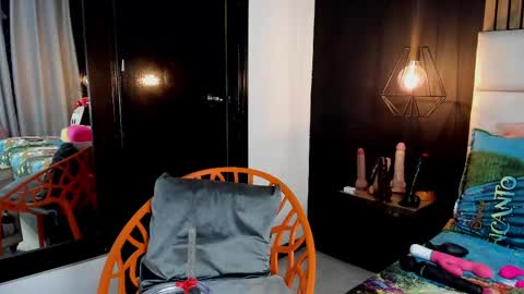 Snapshot of mayarusell01 chatting on February 10, 2025, 3:42 pm Nicolle Ruselle Hello my lovely schedule for great fun from 630 am and end 800 pm Colombian time I wait for you online show from February 10, 2025, 3:42 pm