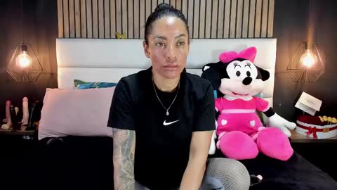 Snapshot of mayarusell01 chatting on February 19, 2025, 11:17 am Nicolle Ruselle Hello my lovely schedule for great fun from 630 am and end 800 pm Colombian time I wait for you online show from February 19, 2025, 11:17 am