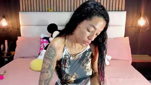 Snapshot of mayarusell01 chatting on February 22, 2025, 11:13 am Nicolle Ruselle Hello my lovely schedule for great fun from 630 am and end 800 pm Colombian time I wait for you online show from February 22, 2025, 11:13 am