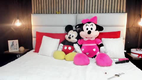 Snapshot of mayarusell01 chatting on March 11, 2025, 7:03 pm Nicolle Ruselle Hello my lovely schedule for great fun from 630 am and end 800 pm Colombian time I wait for you online show from March 11, 2025, 7:03 pm