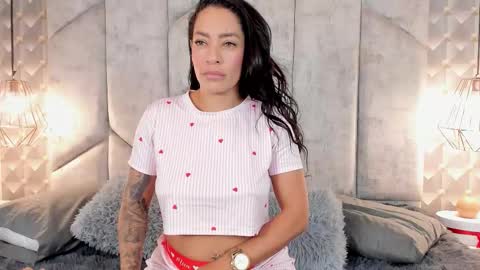 Snapshot of mayarusell01 chatting on October 12, 2025, 12:48 pm Nicolle Ruselle Hello my lovely schedule for great fun from 630 am and end 800 pm Colombian time I wait for you online show from October 12, 2025, 12:48 pm