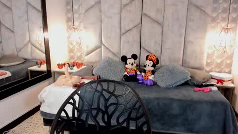 Snapshot of mayarusell01 chatting on October 15, 2025, 12:49 pm Nicolle Ruselle Hello my lovely schedule for great fun from 630 am and end 800 pm Colombian time I wait for you online show from October 15, 2025, 12:49 pm