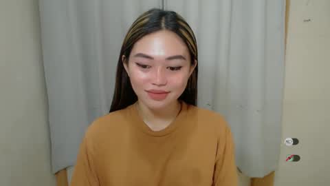 Snapshot of mayasally_ chatting on January 24, 2025, 6:35 am mayasally_ online show from January 24, 2025, 6:35 am