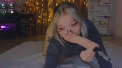 Maya  online show from February 18, 2025, 2:16 am