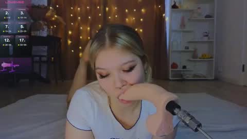 Maya  online show from March 7, 2025, 5:18 am