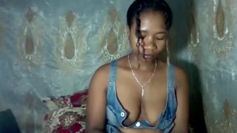 Snapshot of mayrah5 chatting on February 19, 2026, 5:47 am mayrah online show from February 19, 2026, 5:47 am