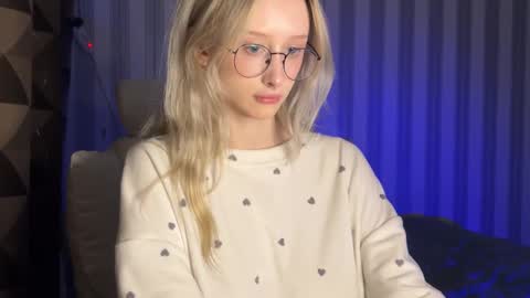 Snapshot of mayvi_cold chatting on February 20, 2025, 9:09 pm mayvi_cold online show from February 20, 2025, 9:09 pm