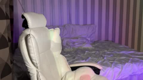 Snapshot of mayvi_cold chatting on October 12, 2025, 6:18 pm mayvi_cold online show from October 12, 2025, 6:18 pm