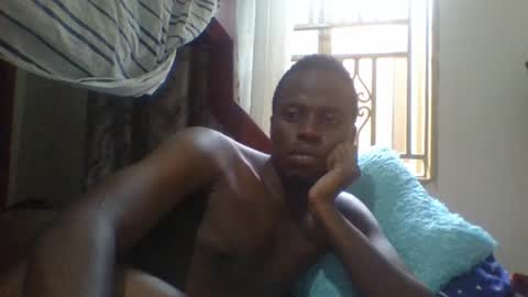 Snapshot of mb4006 chatting on August 5, 2026, 7:00 am 0040 online show from August 5, 2026, 7:00 am