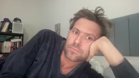 lol online show from December 23, 2024, 9:29 pm