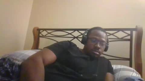 Snapshot of mbsupreme chatting on June 1, 2026, 2:57 am Mark online show from June 1, 2026, 2:57 am