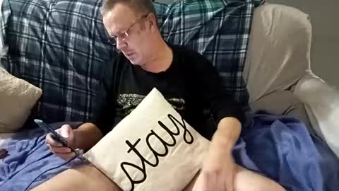 mcfly1973 online show from December 31, 2024, 2:29 am