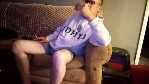 mcfly1973 online show from October 18, 2025, 10:27 am