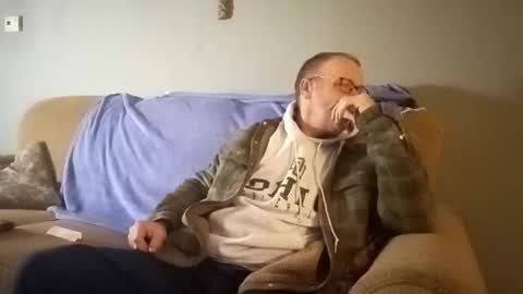 mcfly1973 online show from November 28, 2025, 9:12 am