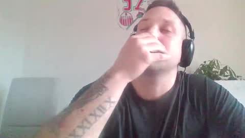 Snapshot of mcfly7777 chatting on February 8, 2026, 5:27 pm McFly online show from February 8, 2026, 5:27 pm