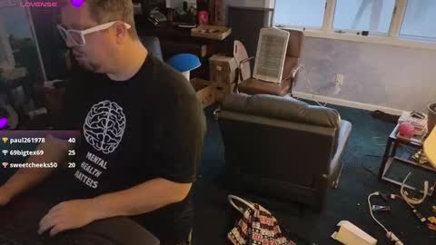 Snapshot of mckhero chatting on December 23, 2024, 2:50 pm Sean online show from December 23, 2024, 2:50 pm