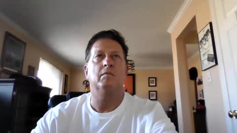 Snapshot of mcornwell chatting on February 27, 2026, 11:05 pm mcornwell online show from February 27, 2026, 11:05 pm