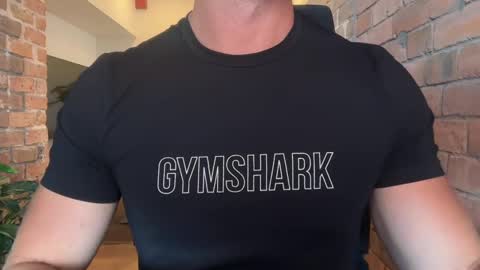 mcr8080 online show from October 25, 2025, 12:13 pm