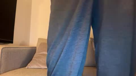 Snapshot of mcr8080 chatting on March 15, 2026, 5:13 am mcr8080 online show from March 15, 2026, 5:13 am