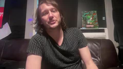 Snapshot of mdtrapn chatting on March 1, 2026, 12:07 pm Mac D online show from March 1, 2026, 12:07 pm