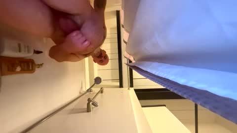 Snapshot of mdurand1137 chatting on December 13, 2025, 10:04 pm Dens cam online show from December 13, 2025, 10:04 pm