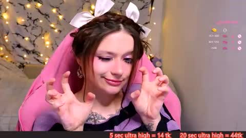 Snapshot of me_hanna chatting on February 9, 2025, 3:23 pm Hanna online show from February 9, 2025, 3:23 pm