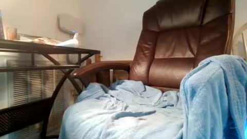 Snapshot of me_likey88 chatting on July 9, 2026, 5:50 pm yung n hung online show from July 9, 2026, 5:50 pm