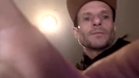 Snapshot of meanfinger chatting on March 13, 2026, 12:50 am Jizzy online show from March 13, 2026, 12:50 am