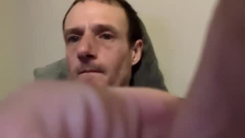 Snapshot of meanfinger chatting on April 8, 2026, 3:39 am Jizzy online show from April 8, 2026, 3:39 am