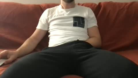 Snapshot of mecc2c chatting on February 9, 2025, 2:07 pm mecc2c online show from February 9, 2025, 2:07 pm