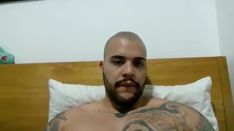 Snapshot of medellindrak chatting on February 15, 2025, 11:36 pm filippoae online show from February 15, 2025, 11:36 pm