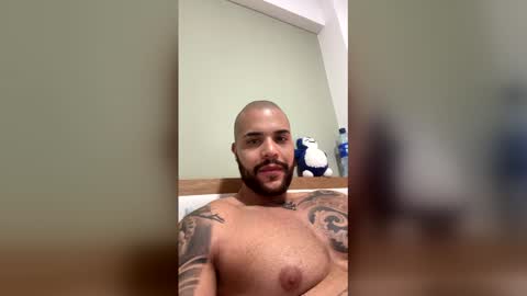 Snapshot of medellindrak chatting on December 23, 2025, 12:41 am filippoae online show from December 23, 2025, 12:41 am