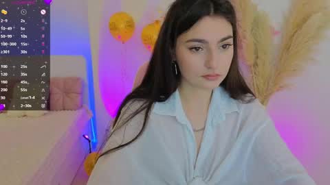 Dina online show from May 22, 2026, 9:09 pm