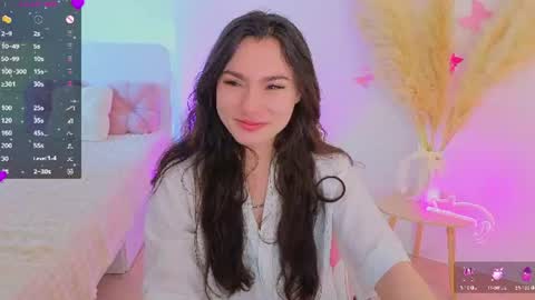 Snapshot of medina_andress chatting on June 14, 2026, 4:42 pm Dina online show from June 14, 2026, 4:42 pm