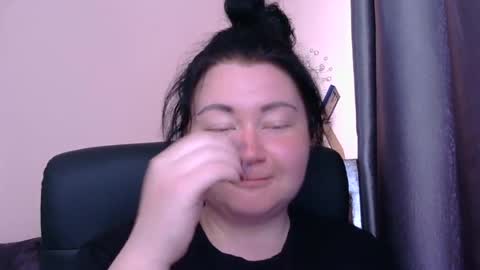 Snapshot of medjik_lool chatting on June 16, 2026, 6:16 am Oltereodora-lima online show from June 16, 2026, 6:16 am