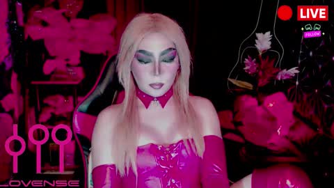 THE QUEEN ALPHA   Queen Medusa Prey online show from March 15, 2026, 4:51 am