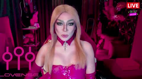 THE QUEEN ALPHA   Queen Medusa Prey online show from April 11, 2026, 12:15 am