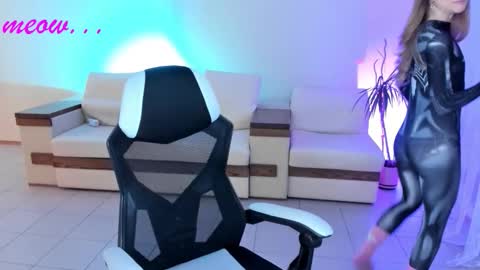 Sweet Meow nonude online show from October 9, 2025, 2:09 am