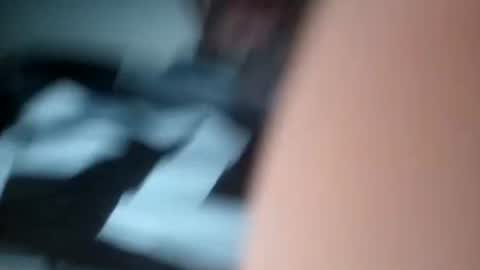 Vanilllaice online show from October 5, 2025, 8:51 pm