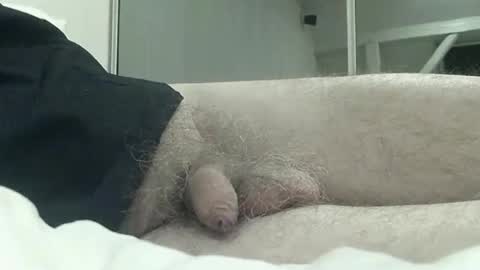 meforu21 online show from December 5, 2024, 8:55 pm