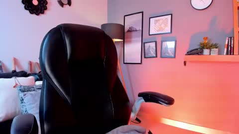 Megan Grey 3  online show from November 15, 2025, 5:16 am