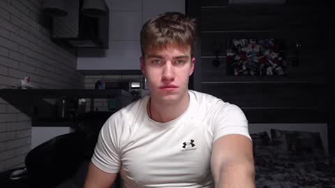 Max online show from December 5, 2024, 9:50 pm